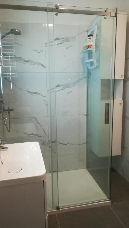 Apartment Sunny Place Pula Bagian luar foto