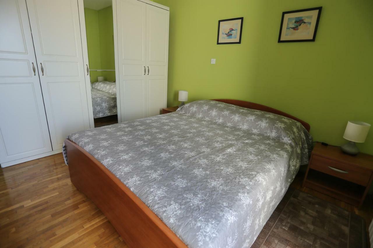Apartment Sunny Place Pula Bagian luar foto