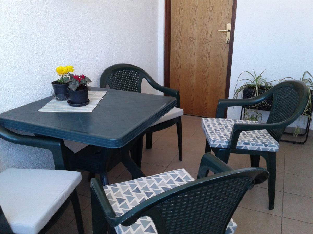 Apartment Sunny Place Pula Bagian luar foto