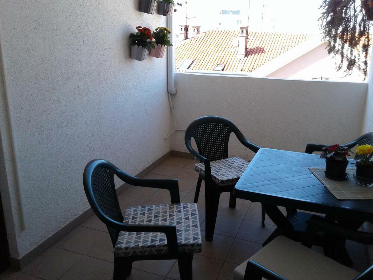 Apartment Sunny Place Pula Bagian luar foto