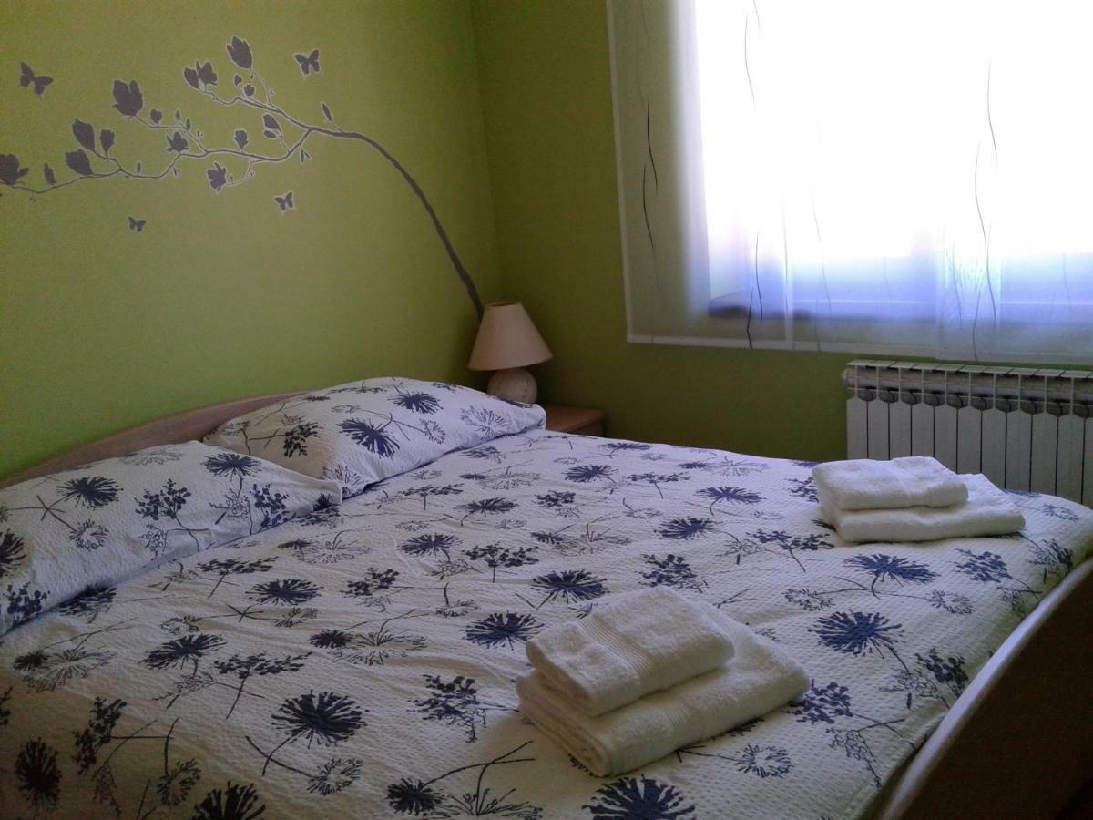 Apartment Sunny Place Pula Bagian luar foto