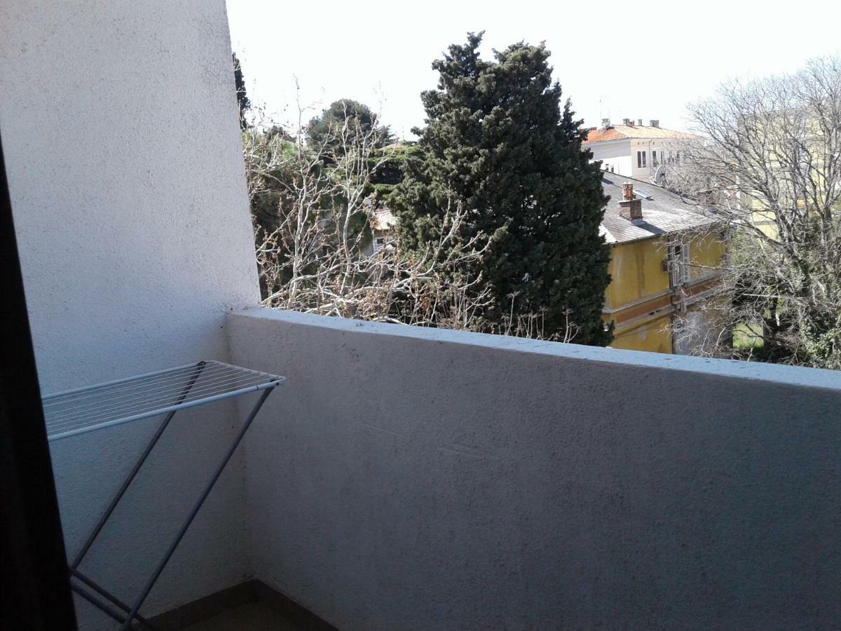 Apartment Sunny Place Pula Bagian luar foto